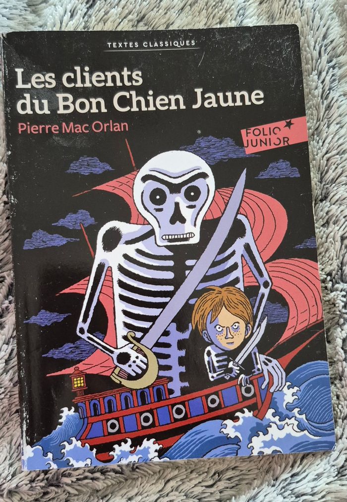 Les  clients du Bon chien jaune