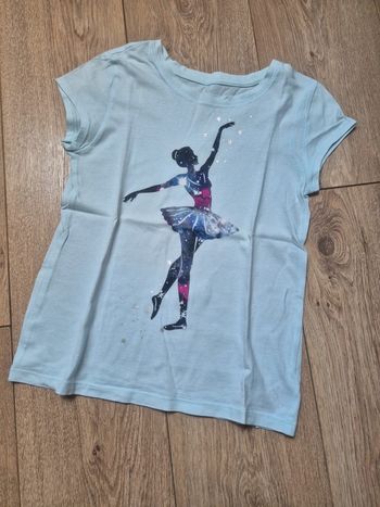 Tee-shirt MC gap bleu clair "danseuse" 10/11 ans en très bon état
