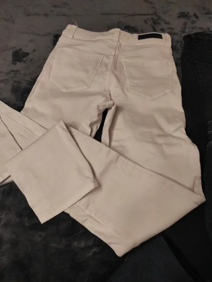 Lot 3 jean's noir/bleu/blanc taille 12 ans - photo numéro 6