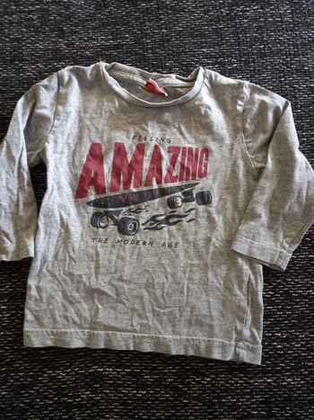 Haut 2 ans tape a l'oeil