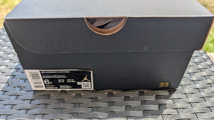 Air Jordan 1 Low Bred Toe Enfant GS taille 38.5 - photo numéro 10