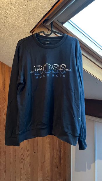 Pull Hugo boss taille m