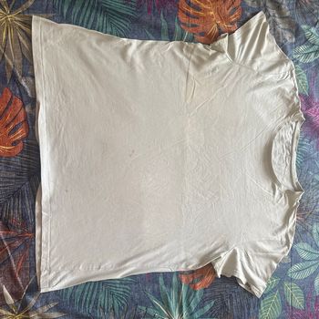 TEE shirt