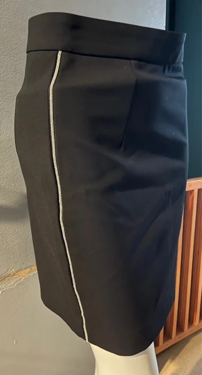 Jupe noir droite H&M en 34 - photo numéro 2