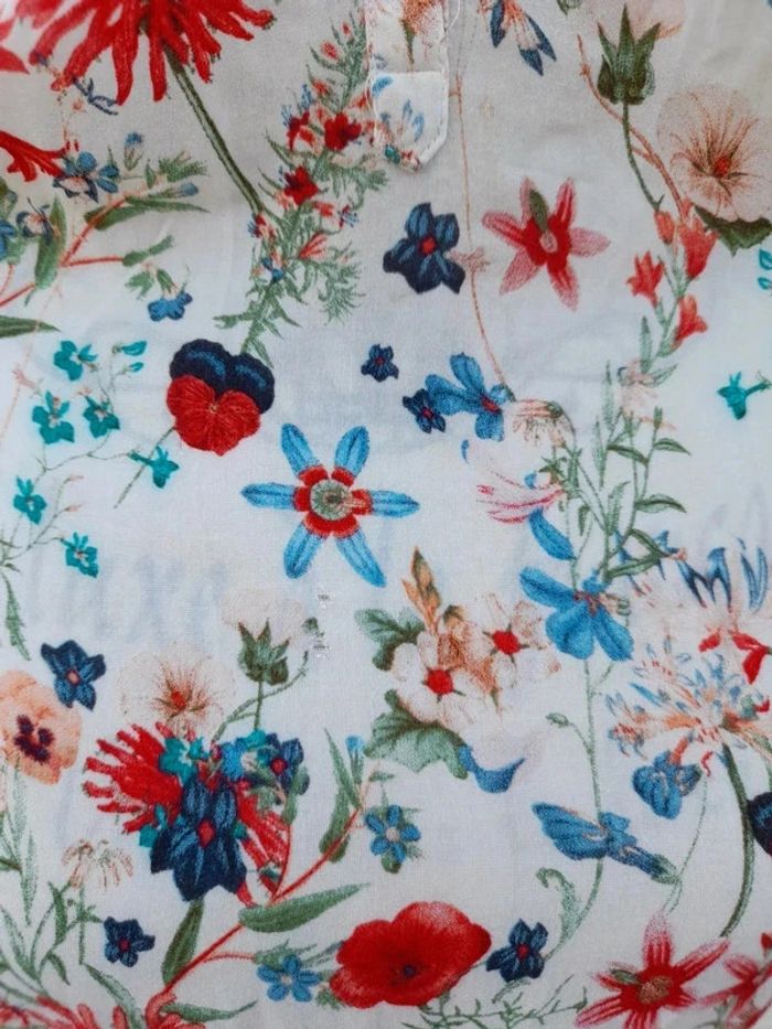 Chemisier blouse fluide blanches motifs fleurs🥀 t.S - photo numéro 5