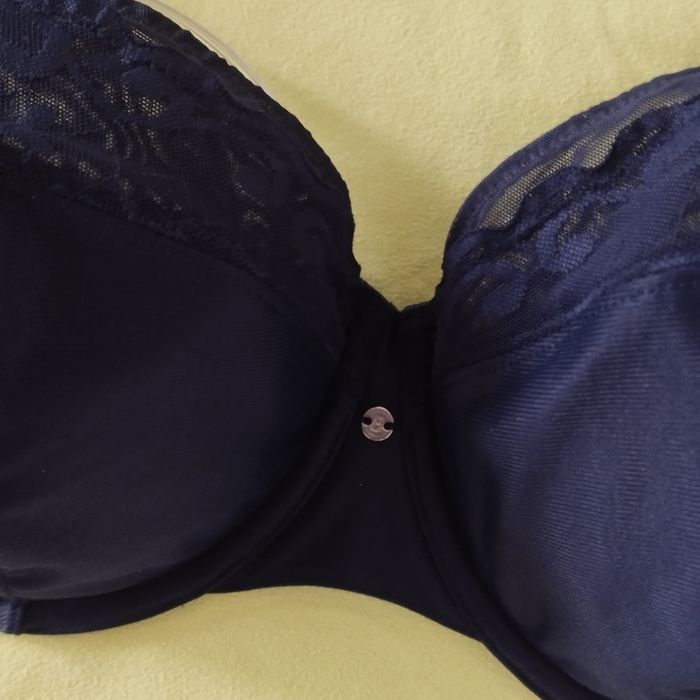 Soutien-gorge Neuf 95D armature - photo numéro 3