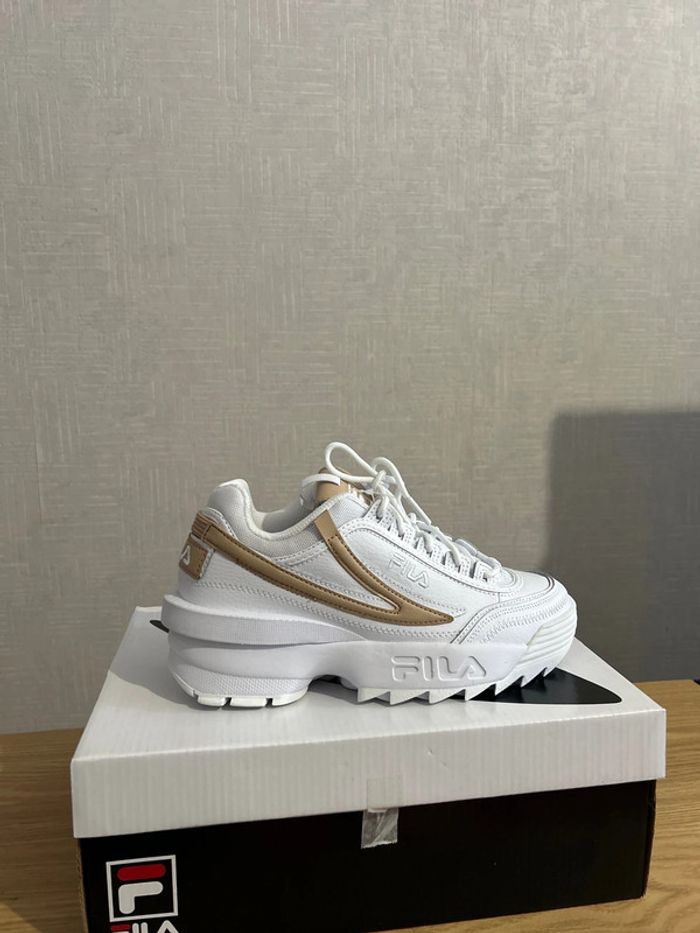 Baskets Sneakers compensées Fila Disruptor 38.5