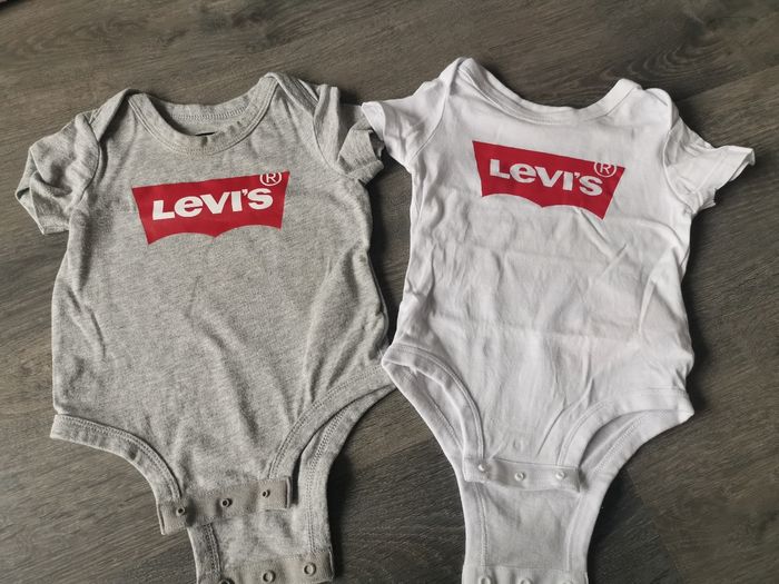 Bodies levis 6 mois
