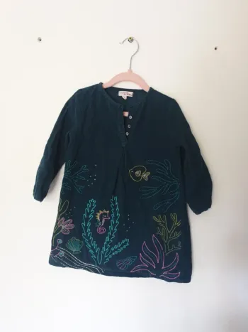 Robe velours theme mer brodé A1261