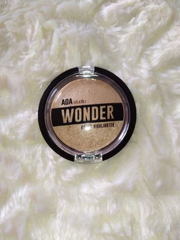 AOA Studio Wonder Baked Highlighter