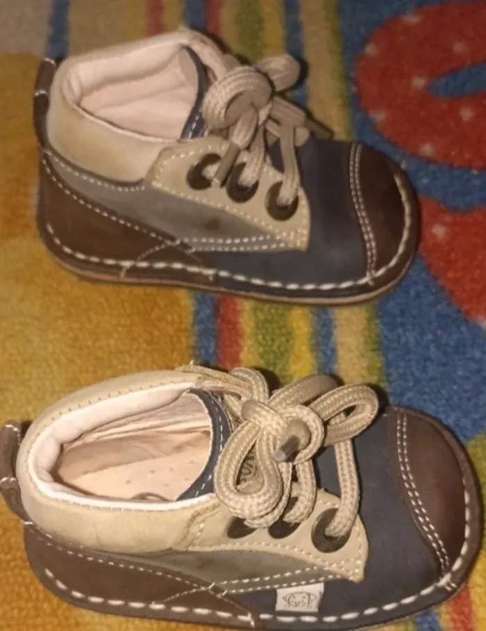 Chaussures 19 - photo numéro 2