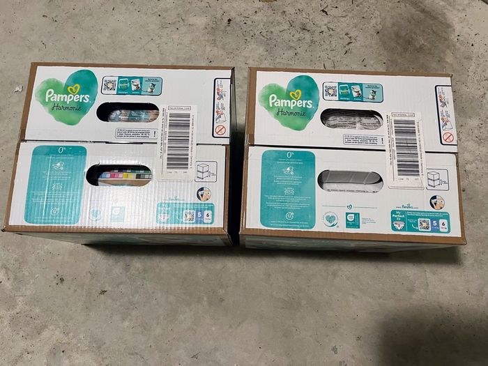 Lot de 2 cartons couches Pampers Harmonie  Taille 5 - photo numéro 2