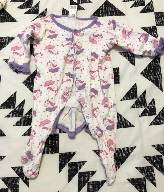 Pyjama blanc licornes 6-9 mois