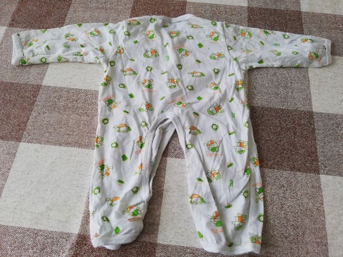 Grenouillère 3 mois - photo numéro 3