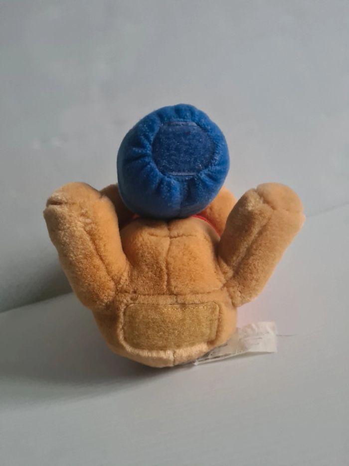 Peluche Winnie l'ourson avec son pot de miel 18cm - photo numéro 7