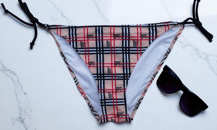 Maillot de bain Burberry ✅ - photo numéro 3