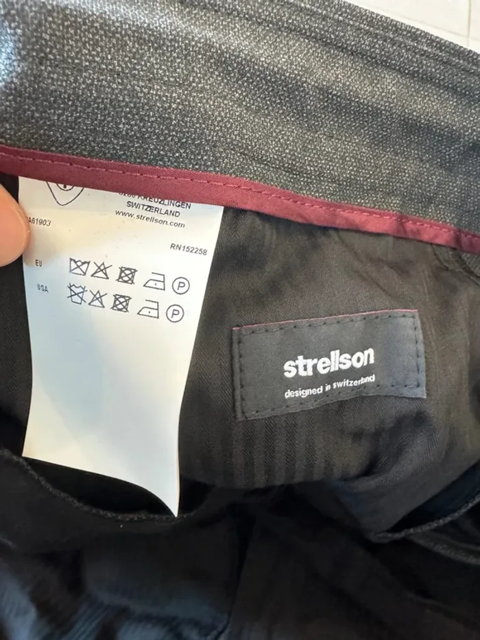 Pantalon noir Strellson, très bon état, taille 54 50x105cm - photo numéro 3