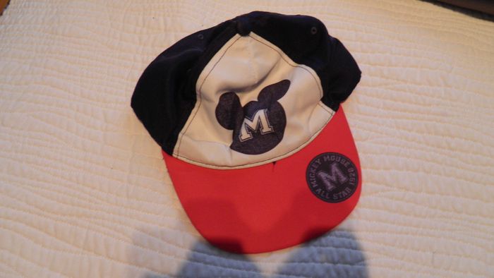 Casquette Mickey 52 cm bleu rouge