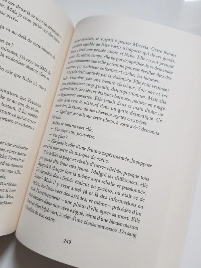 David Lagercrantz (Auteur) Obscuritas une enquête de Rekke & Vargas - photo numéro 3