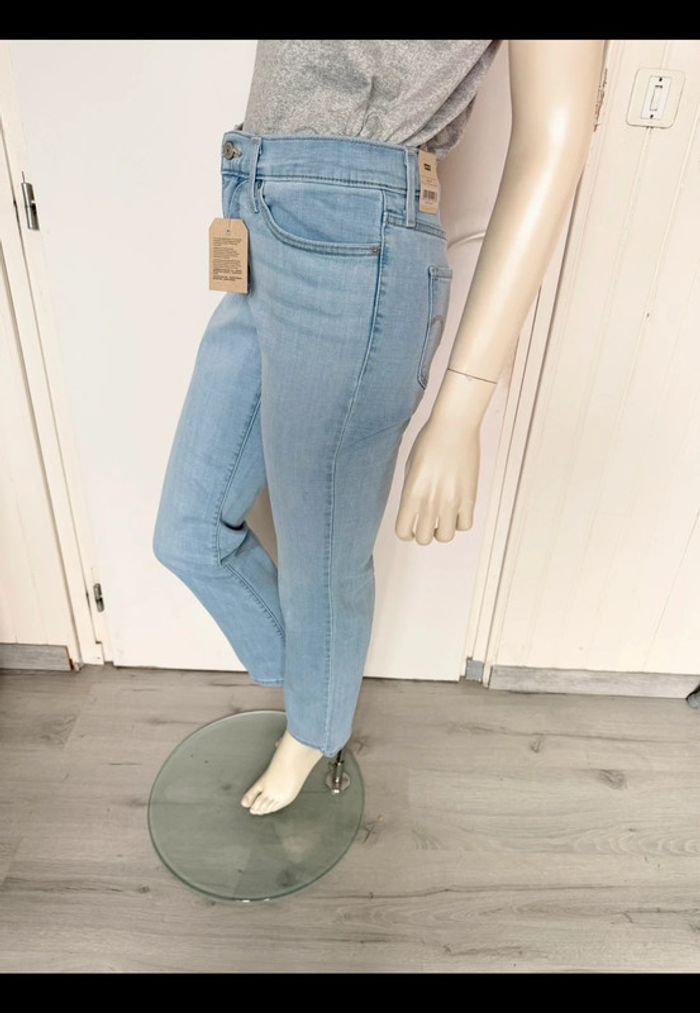 Jean Levi’s 314 Shaping Straight – Taille 29/30 – bleu clair – Neuf avec étiquette - photo numéro 14