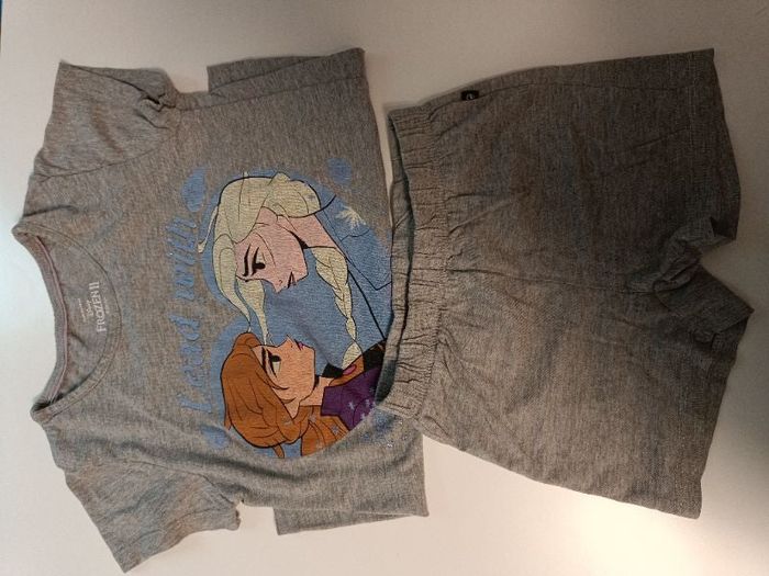 Pyjama la.reine des neiges 2 5 ans