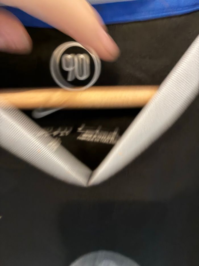 Maillot Chelsea Caicedo noir – Taille M – Neuf avec étiquette - photo numéro 5