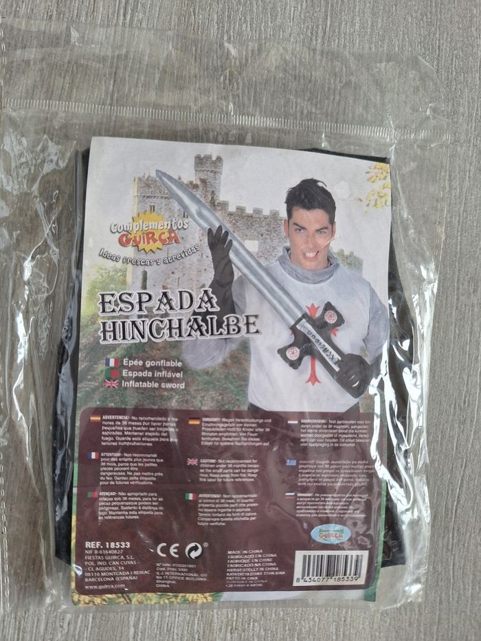 Épée de chevalier gonflable