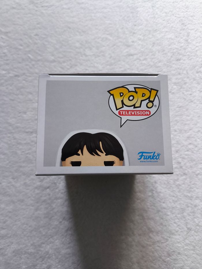 Funko Pop! Mercredi Addams #1813 – Édition Limitée Supreme 9500 pièces - photo numéro 6