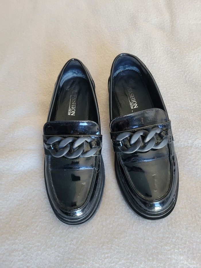 mocassins noirs vernis taille 39 - photo numéro 2