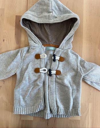 6 mois gilet à capuche