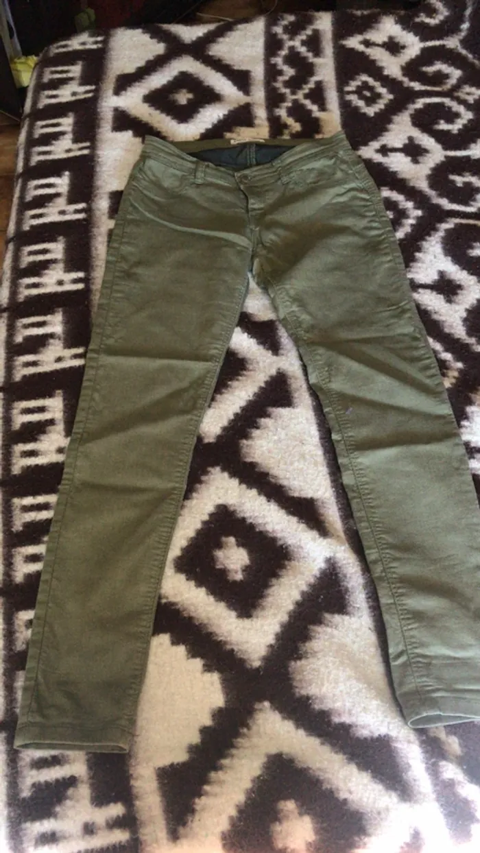 Pantalon simple kaki
