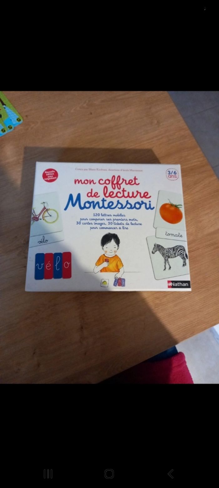 Coffret de lecture montessori
