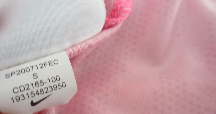 Tee shirt Nike 8/10 ans - photo numéro 4