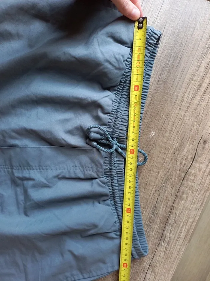 Short homme T. 42 - photo numéro 9