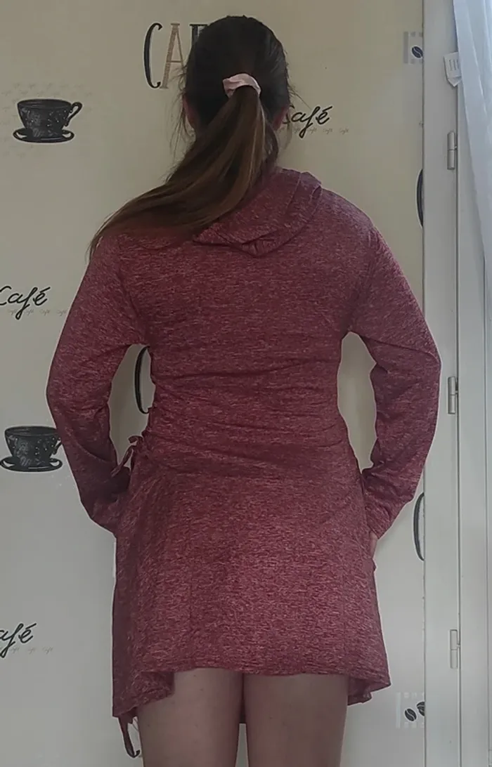Robe asymétrique à capuche - photo numéro 2