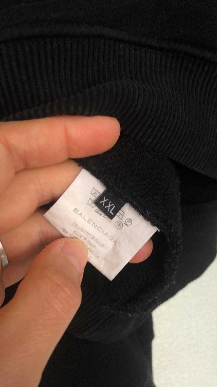 Pull balenciaga neuf - photo numéro 4