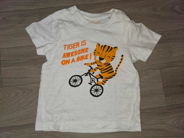 T shirt 9 mois