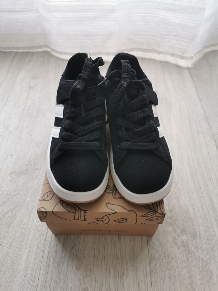 Basket noire et blanche a scratch et lacets - unisexe - taille 36 - photo numéro 2