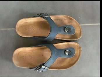Chaussure sandale ouverte taille 32 tex