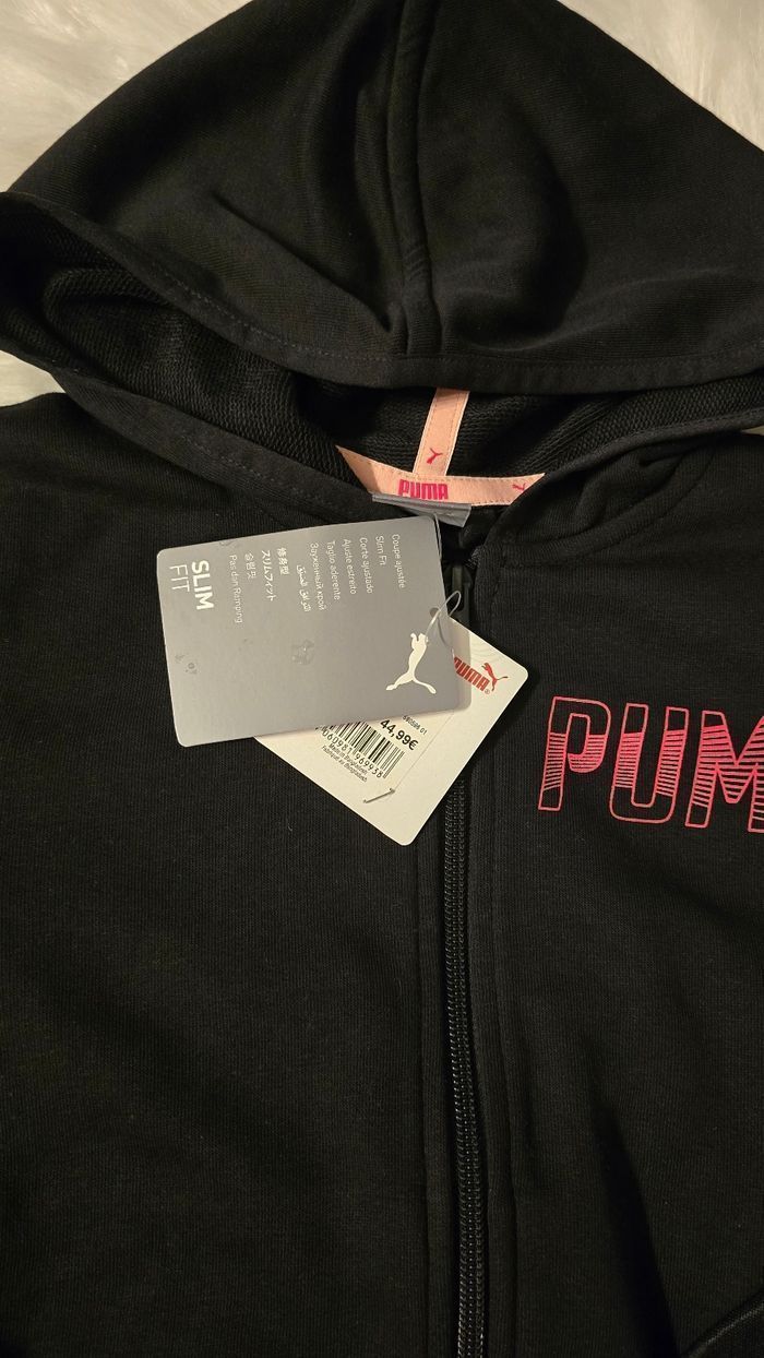 NEUF (non porté) 🏷😍🤩👌🩷🩷🩷superbe veste/ sweat PUMA 8 ans fille 💜💜💜💜 - photo numéro 2