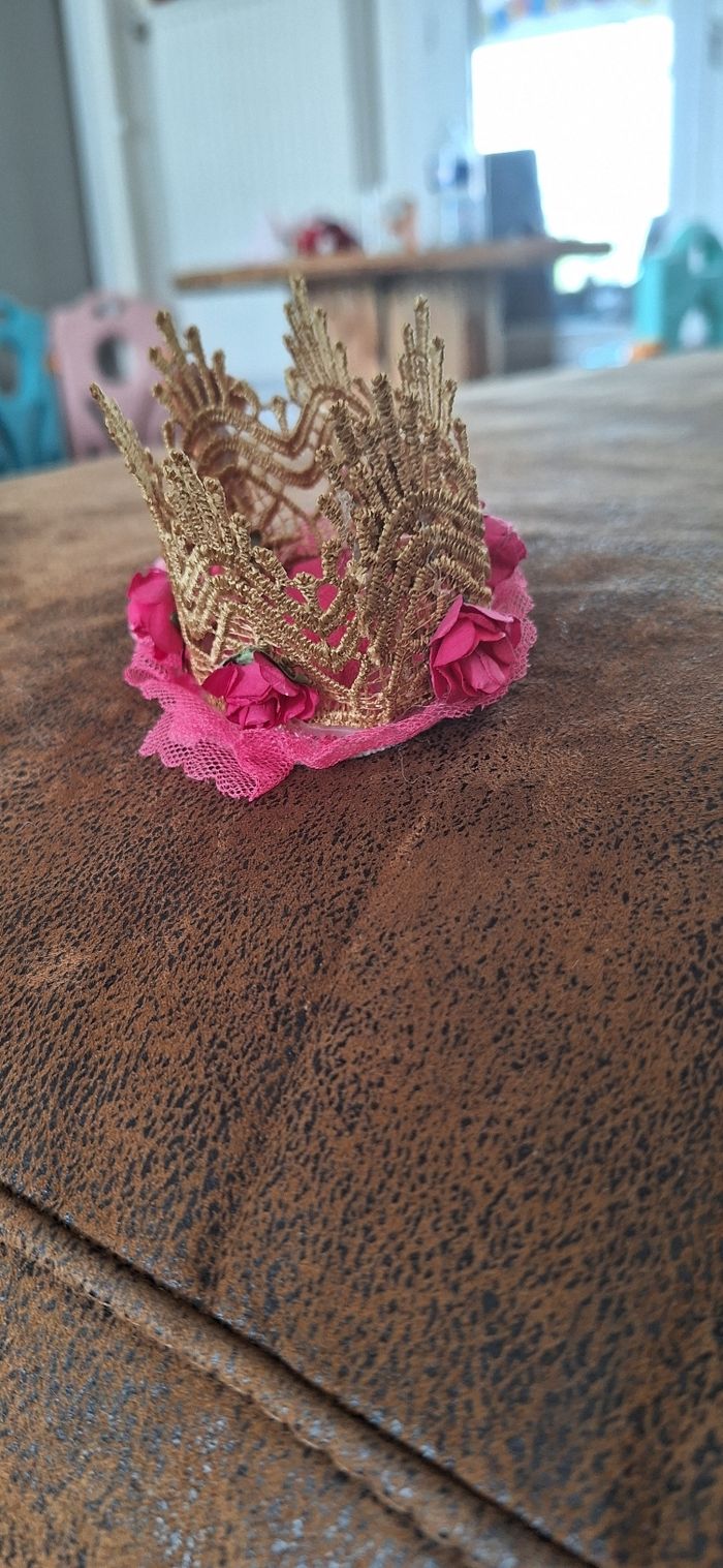 Couronne 1 an - photo numéro 2