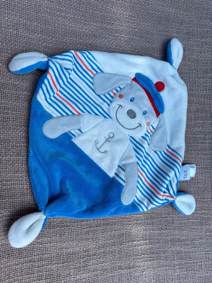Doudou bleu marine chien matelot tex