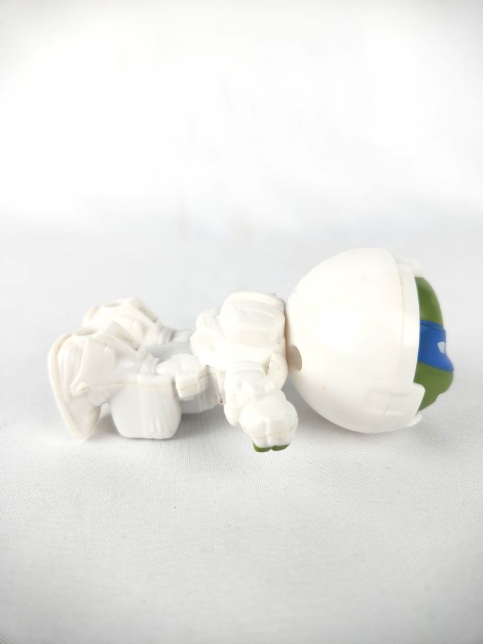 Figurine Leonardo Tortue Ninja - McDo 2016 Astronaute - Viacom - photo numéro 2
