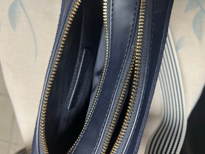 sac bandouillere tommy Hilfiger - photo numéro 3