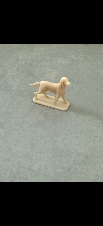 Figurine chien