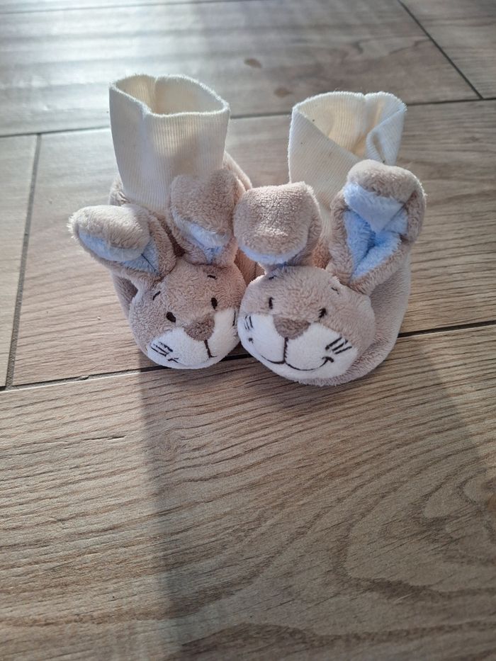 Chaussons bébé 3/6 mois petits lapins