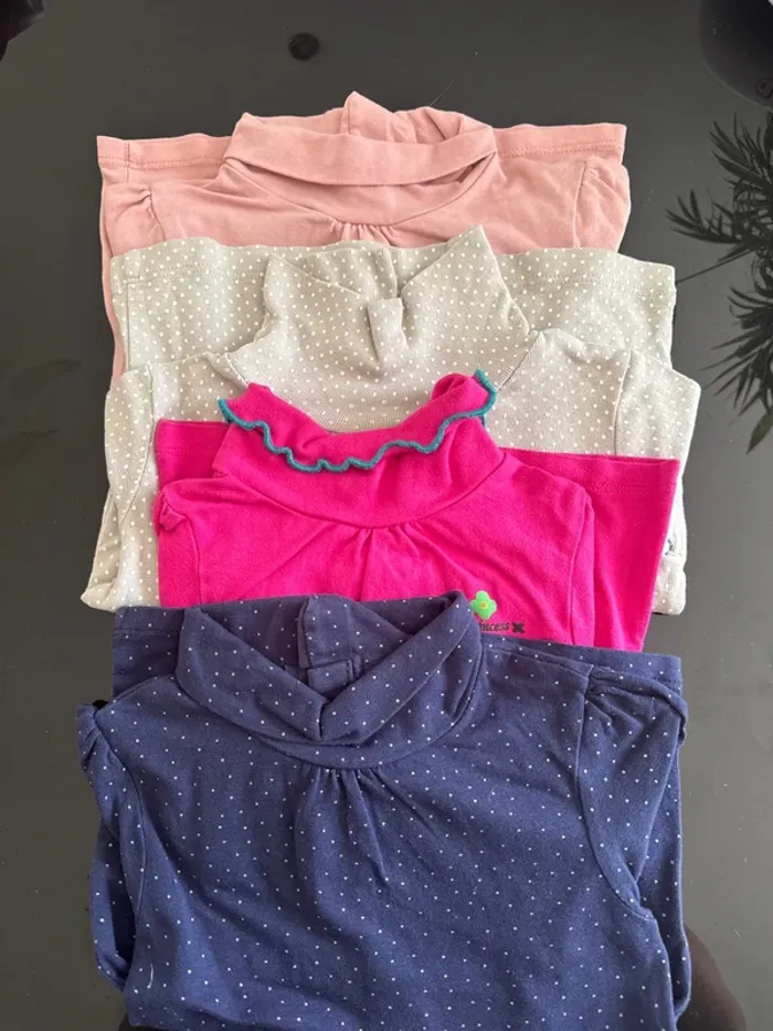 👚 lot 4 sous pulls - bébé fille -24 mois - Kiabi - orchestra ect-tres bon état voir les photos
