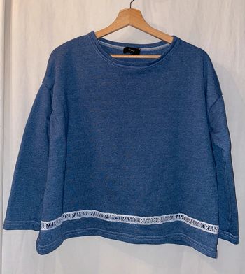 sweat bleu Navy taille M valeur 82 euros