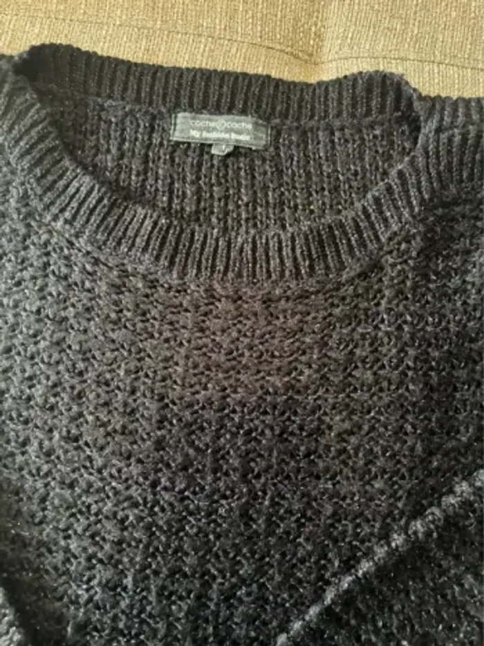 Pull maille noire liseré doré S - photo numéro 2