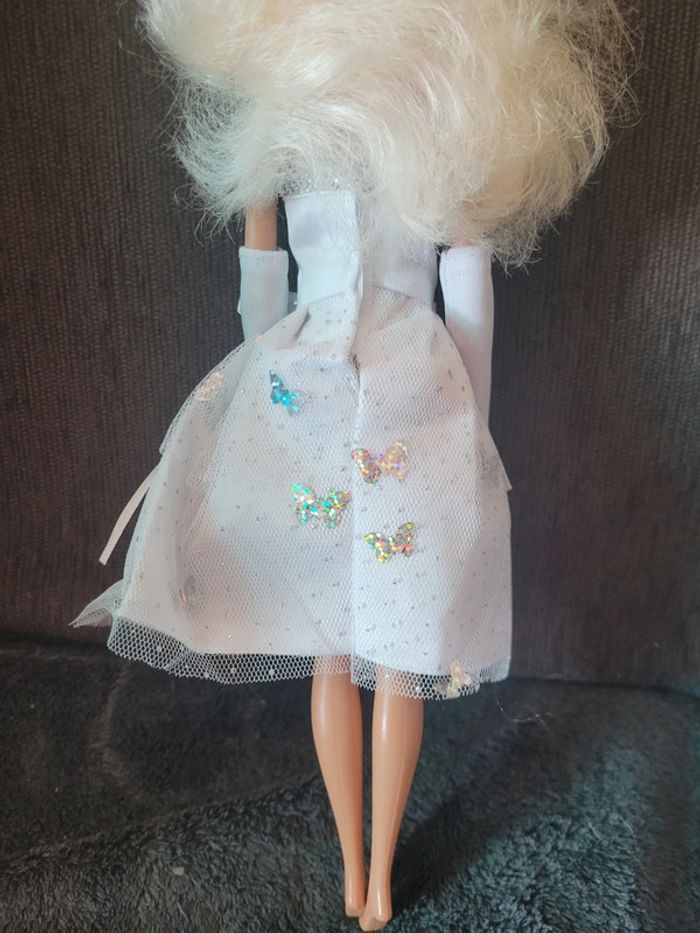 Pour poupée Barbie ou similaire robe blanche et gants. - photo numéro 2